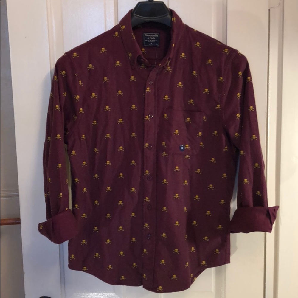 Abercrombie Maroon flannel button-up w/ skulls NWT